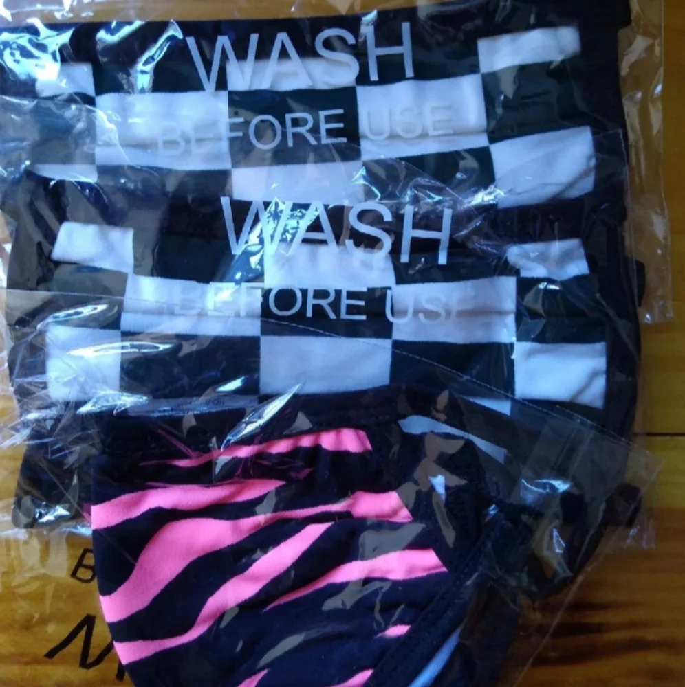 ⭐New 3 pack cloth masks in zebra pink and checkered